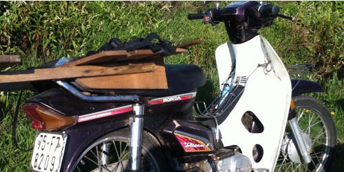 Huế: Nam thanh niên treo cổ gần nghĩa trang