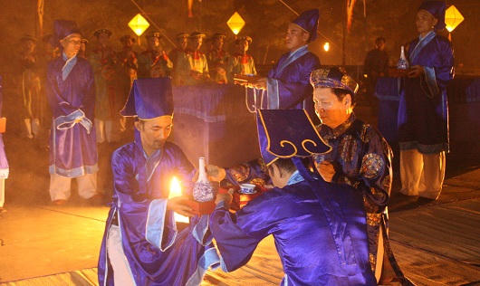 Bí thư, Chủ tịch tỉnh Thừa Thiên Huế tế trời đất lúc nửa đêm