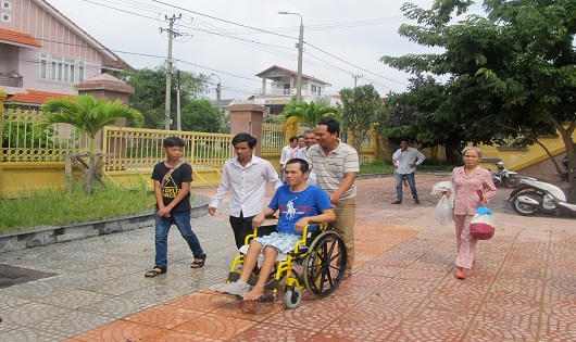 Tài xế làm 3 toa tàu SE5 văng khỏi đường ray ngồi xe lăn nhận án tù