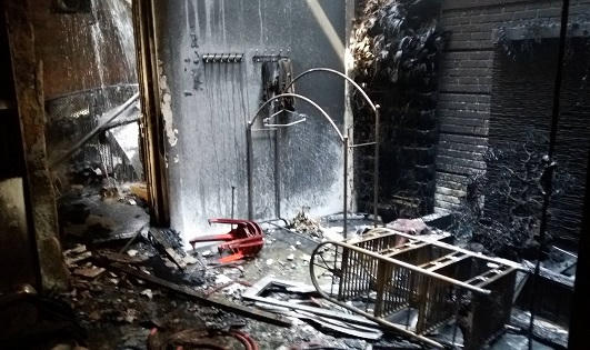 Huế: Bà hỏa “viếng thăm”, kho lốp máy cày bị hóa ra tro