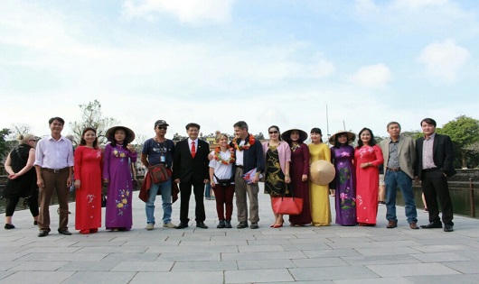 Cố đô Huế đón du khách thứ 2,5 triệu trong năm 2016