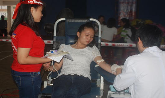 Tưng bừng ngày hội “Chủ nhật đỏ” tại Huế