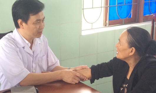 Quảng Bình: Khám bệnh và cấp phát thuốc miễn phí cho hộ chính sách và người nghèo 