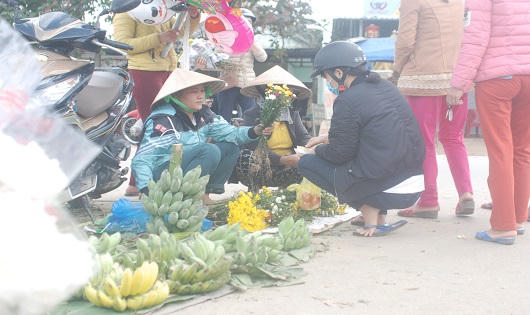 Chợ phiên 500 năm nhộn nhịp ngày Tết