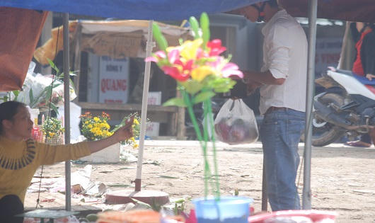 Chợ phiên 500 năm nhộn nhịp ngày Tết