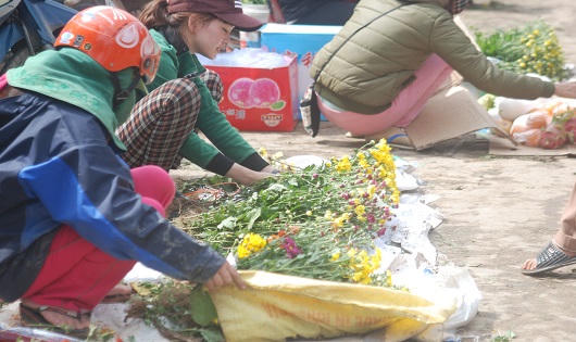 Chợ phiên 500 năm nhộn nhịp ngày Tết