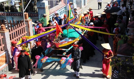 Độc đáo lễ hội cầu ngư của ngư dân vùng biển xứ Huế