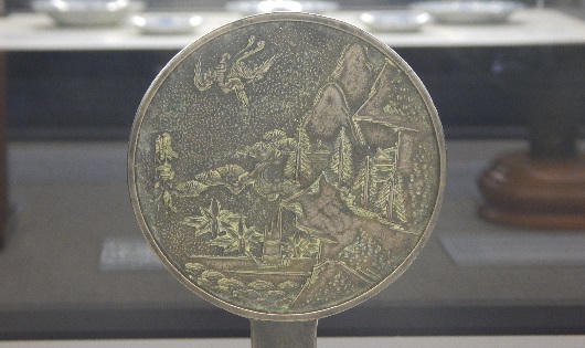 Độc đáo triển lãm chào đón Nhật hoàng ở Huế