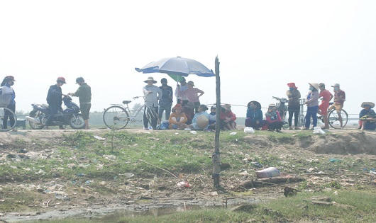 Trộm xuồng tắm sông, 2 học sinh chết đuối