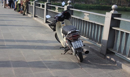 Huế: Một người đàn ông nhảy cầu Dã Viên tự tử