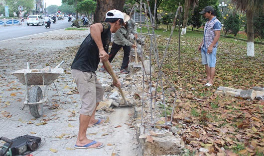 Huế: Tháo dỡ hàng rào công viên, người dân ủng hộ