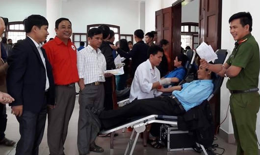Hương Trà: Hàng trăm người tham gia hiến máu nhân đạo 