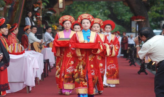 Chính thức khai trương Bảo tàng Nghệ thuật thêu XQ Huế