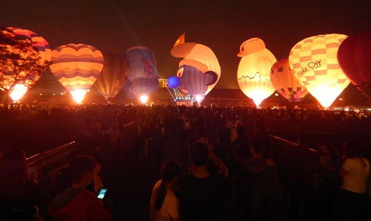 Rực rỡ lễ hội khinh khí cầu quốc tế tại Huế