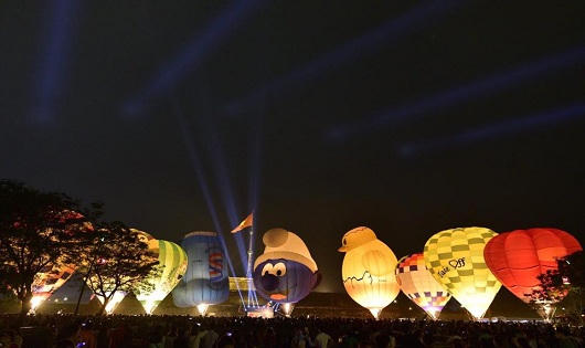 Rực rỡ lễ hội khinh khí cầu quốc tế tại Huế