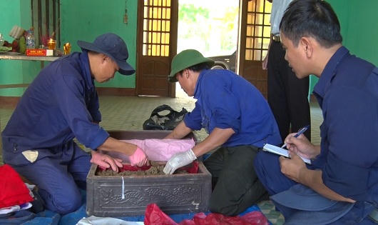 Quảng Trị: Phát hiện hố chôn hài cốt liệt sỹ tập thể trong khuôn viên bệnh viện