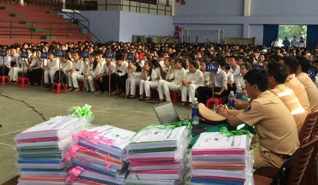 Tổ chức tuyên truyền pháp luật về ATGT cho học sinh trường THPT 