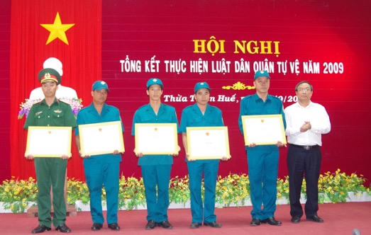 UBND tỉnh Thừa Thiên Huế tổng kết thực hiện luật Dân quân tự vệ năm 2009