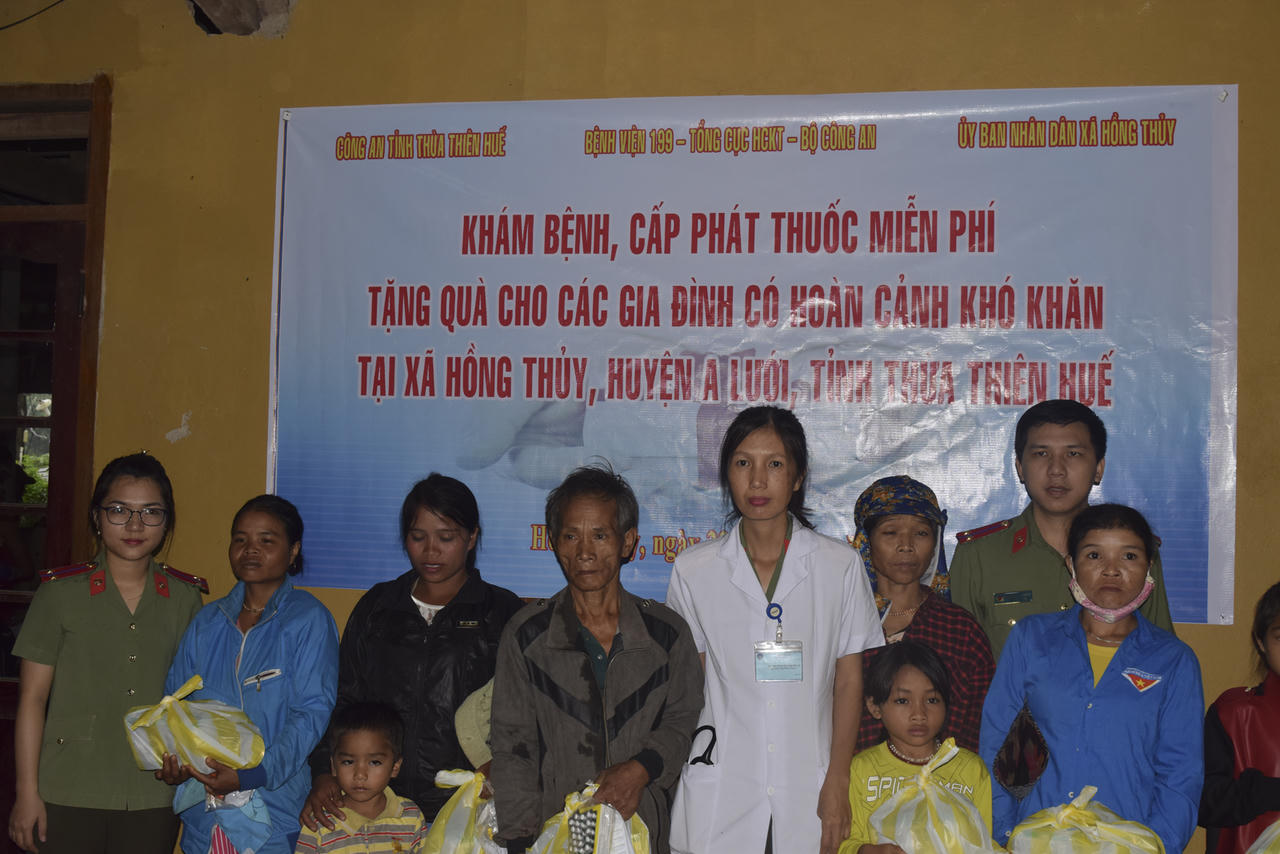Bệnh viện 199 – Bộ Công an khám bệnh và phát thuốc miễn phí tại A Lưới   