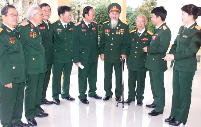 Bộ Tư lệnh Quân khu 4 Gặp mặt cán bộ cao cấp Quân đội trên địa bàn 3 tỉnh