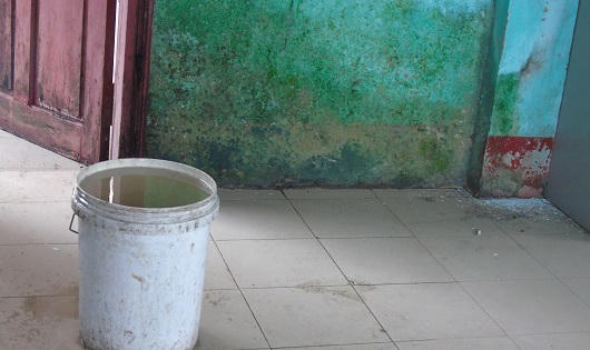 Thừa Thiên Huế: Người dân sống thấp thỏm lo sợ trong khu chung cư xuống cấp