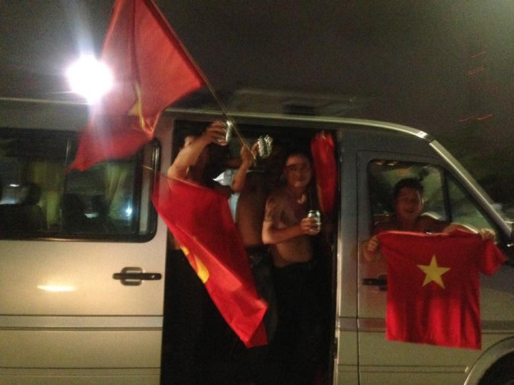 Công an TT. Huế nỗ lực đảm bảo giao thông sau chiến thắng của U23 Việt Nam 