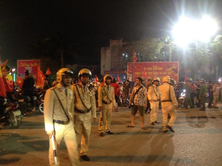 Công an TT. Huế nỗ lực đảm bảo giao thông sau chiến thắng của U23 Việt Nam 