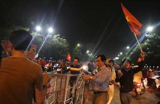 Công an TT. Huế nỗ lực đảm bảo giao thông sau chiến thắng của U23 Việt Nam 