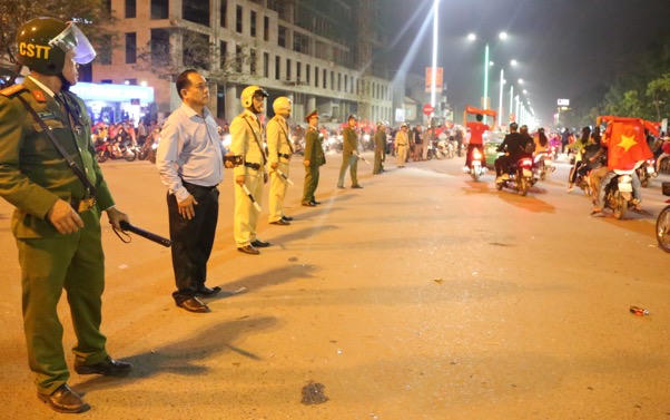 Công an TT. Huế nỗ lực đảm bảo giao thông sau chiến thắng của U23 Việt Nam 