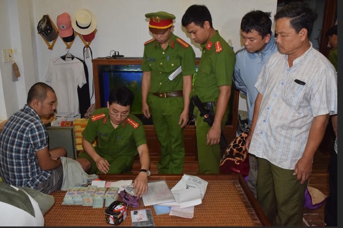 Chấn động xứ Huế: Triệt phá 'ổ' bạc hơn 100 tỷ 