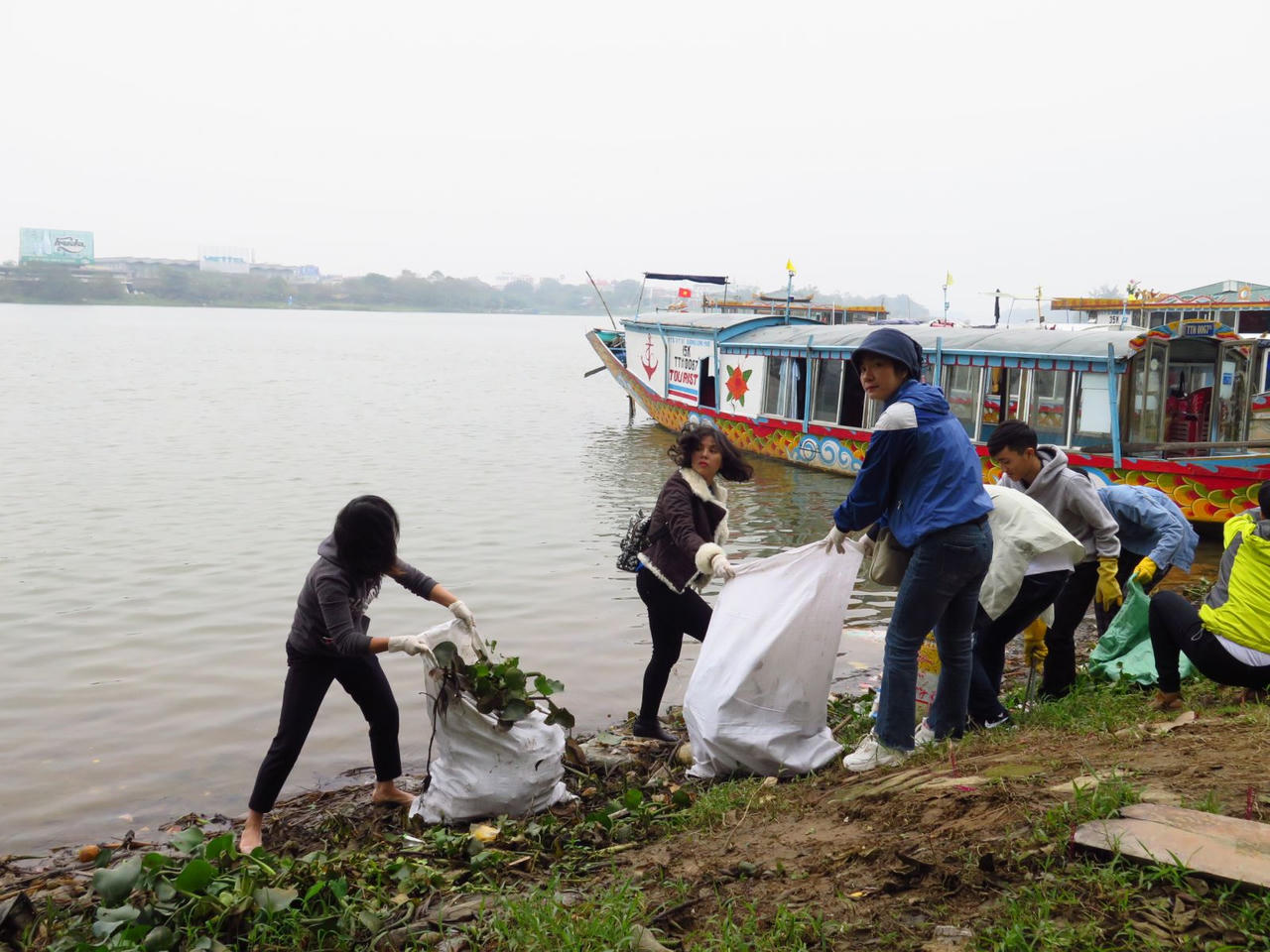 Thừa Thiên Huế phát động 'Ngày Chủ nhật xanh'