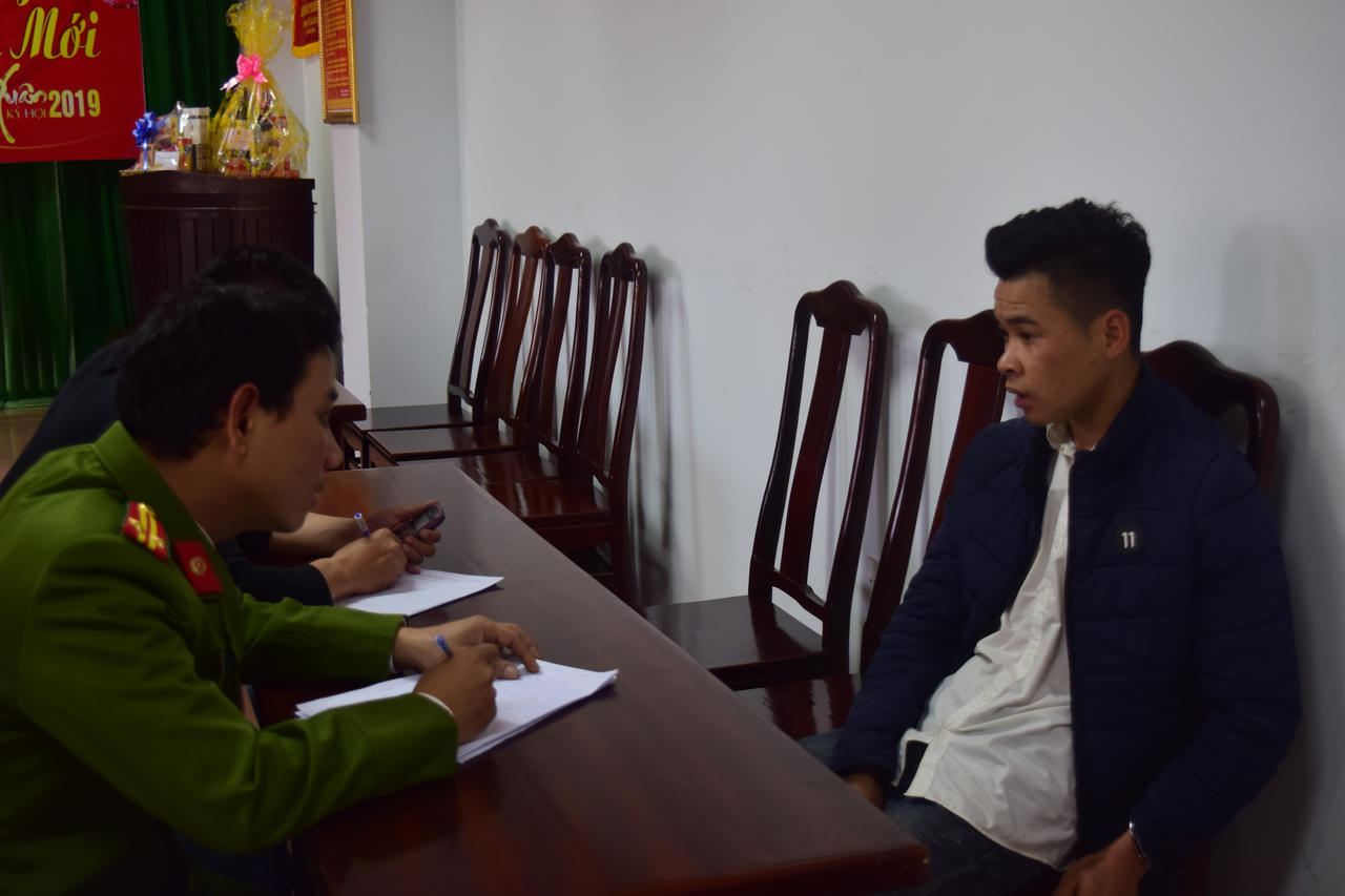 Dùng xe tang chở lượng ma túy 'khủng', thắp hương đi hàng trăm cây số