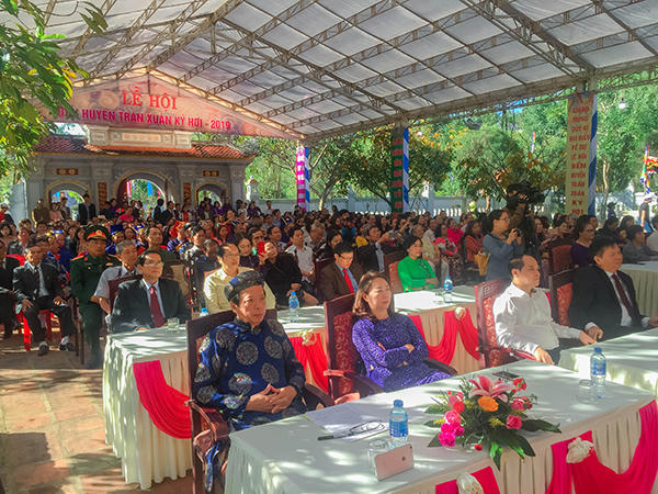 Ngưỡng vọng tiền nhân, Huế khai hội Đền Huyền Trân