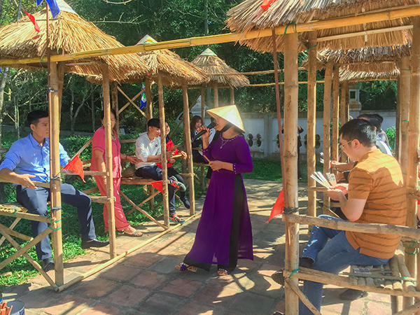 Ngưỡng vọng tiền nhân, Huế khai hội Đền Huyền Trân