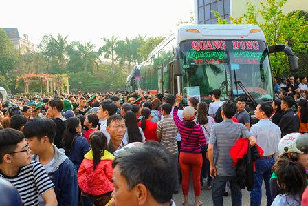 Thanh niên Cố đô lên đường nhập ngũ