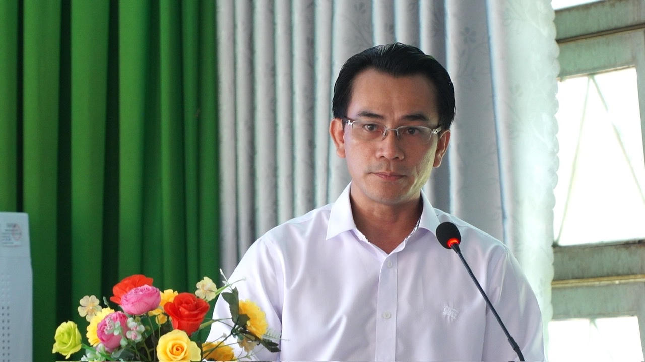 Báo Pháp luật Việt Nam thắp sáng nghĩa tình nơi biên cương Tổ quốc