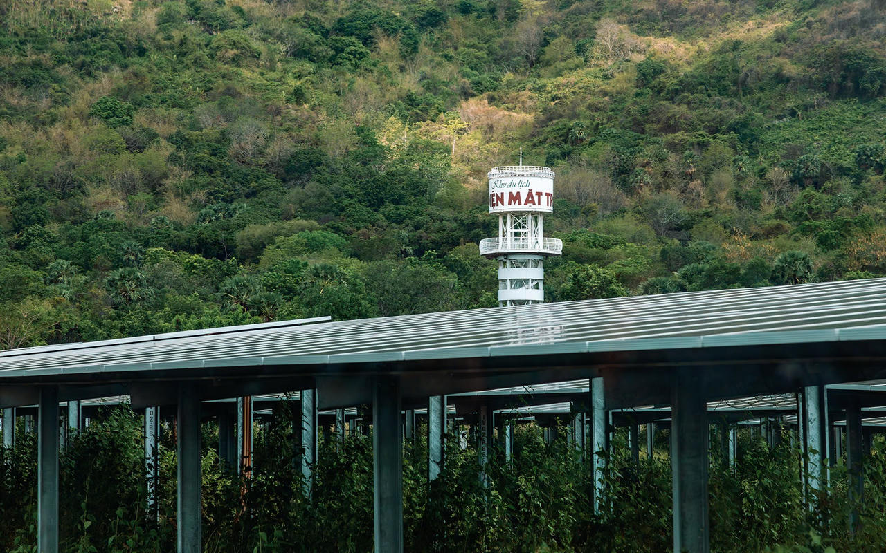 Khi những tấm pin biến thành “thiên đường check-in”