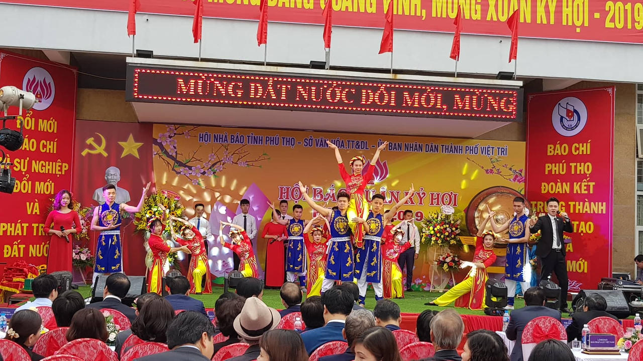 Khai mạc Hội Báo xuân tỉnh Phú Thọ:  Báo Pháp luật Việt Nam cuốn hút độc giả  ​