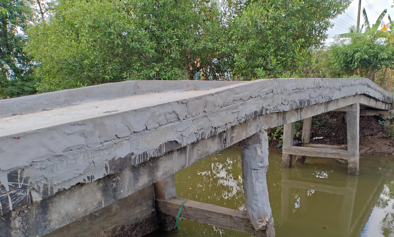  Xem xét kỷ luật Phó Chủ tịch xã 'rút ruột' công trình giao thông nông thôn