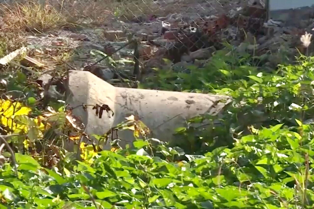 Báo động tình trạng xây nhà lấn chiếm lòng kênh Hàng Bần (Bạc Liêu)