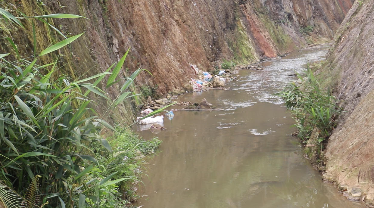 Nhà máy chế biến nông sản An Nghiệp ngang nhiên xả thải ra môi trường