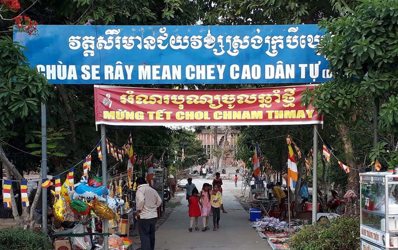 Đường dây nóng phản ánh tình hình ATGT dịp Lễ hội Nghinh Ông và Tết Chôl Chnăm Thmay