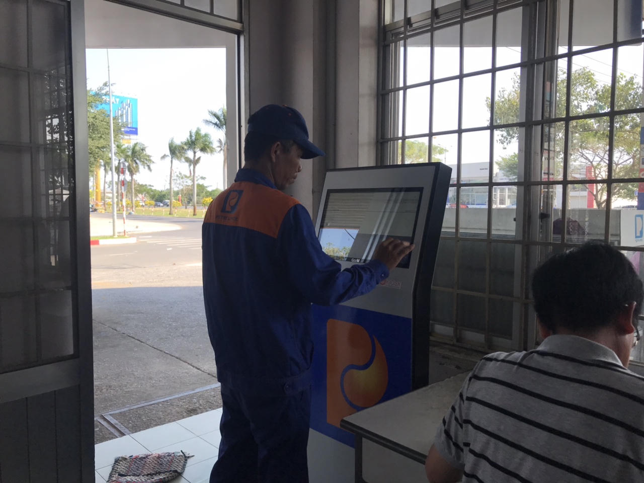 Petrolimex Bà Rịa - Vũng Tàu chọn Kiosk thông tin để quản lý hoạt động