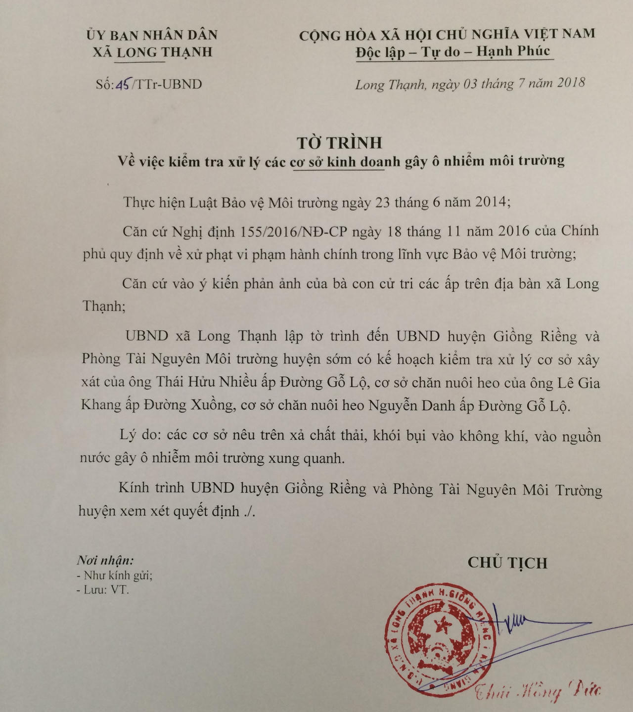 Người dân khốn khổ vì trại heo xả thải thẳng ra kênh