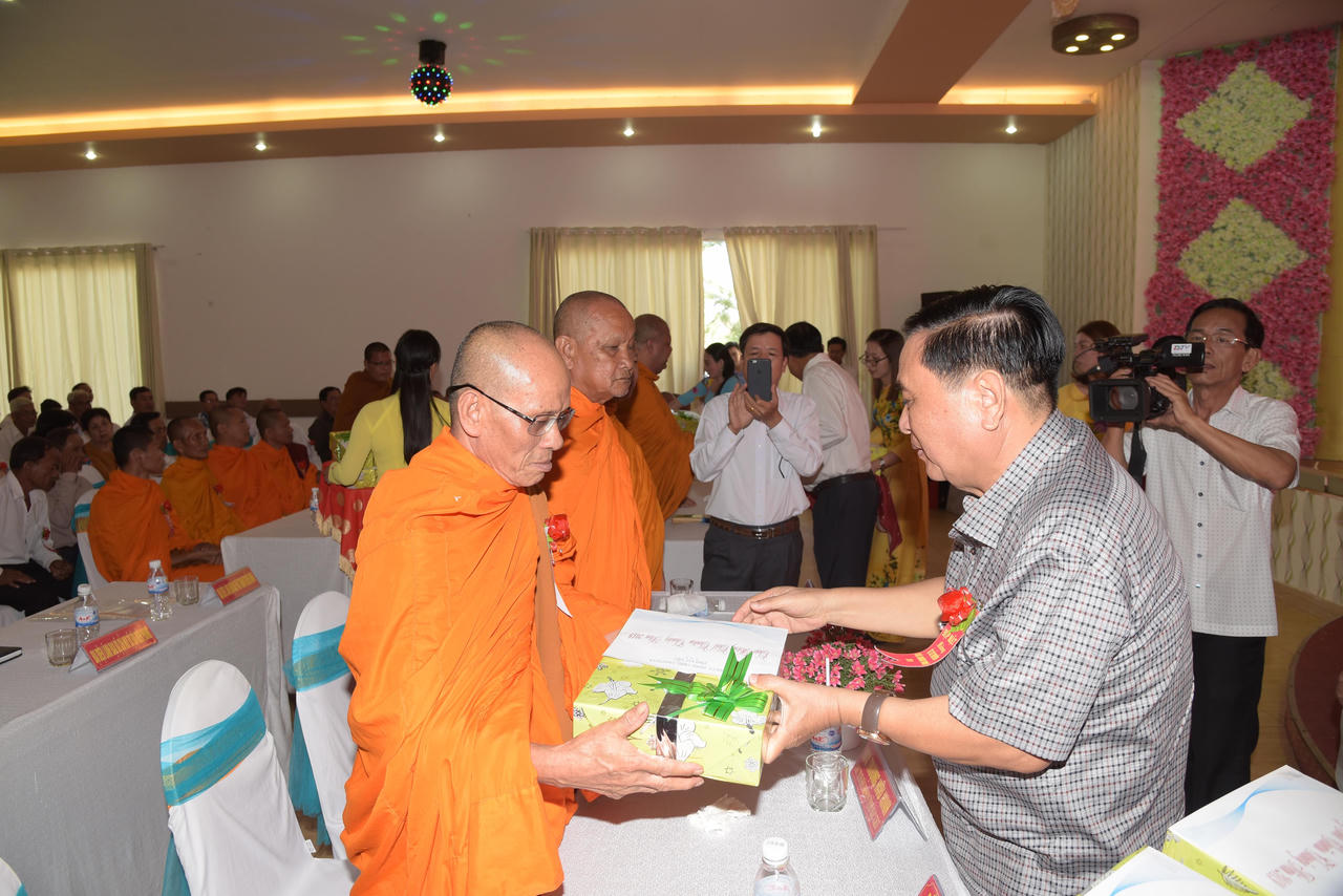 Họp mặt các vị sư sãi, cán bộ, chiến sỹ người Khmer trước thềm Tết Chôl Chnăm Thmây