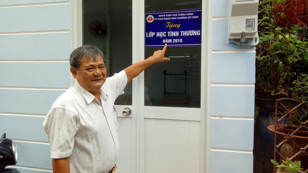 Lớp học tình thương của ông Ba Thời 