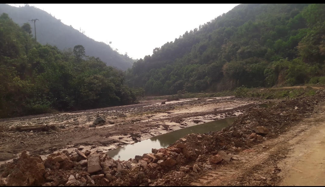 Hà Giang: Suối Cảo bị “bức tử” bởi doanh nghiệp khai thác khoáng sản 