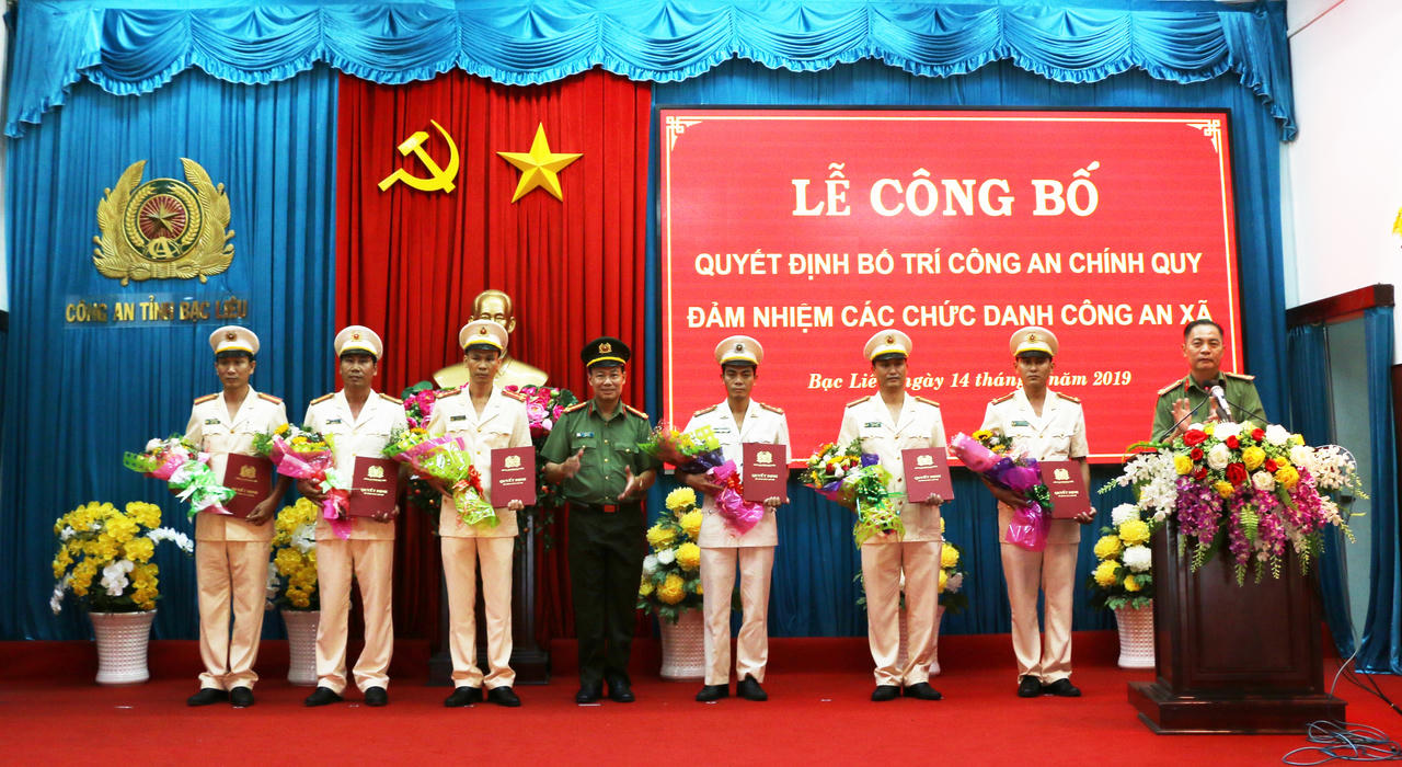 Bạc Liêu bố trí 100% Công an chính quy đảm nhiệm các chức danh trên địa bàn toàn tỉnh vào năm 2021