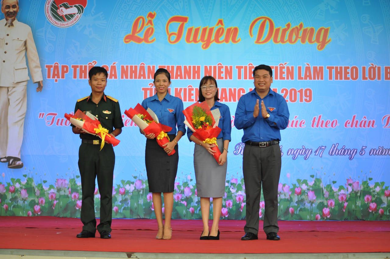 Tỉnh Kiên Giang tuyên dương tập thể và cá nhân tiên tiến học tập và làm theo lời Bác