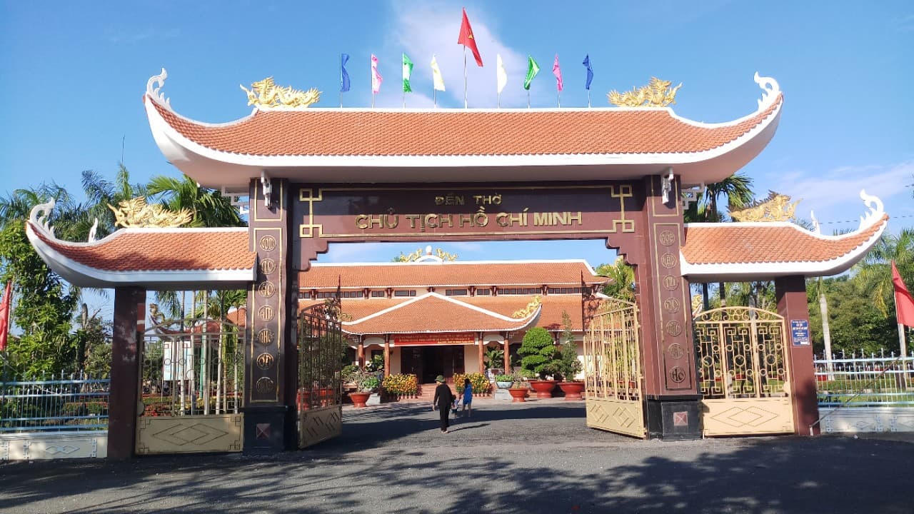 Bạc Liêu kỷ niệm 129 năm ngày sinh Chủ tịch Hồ Chí Minh